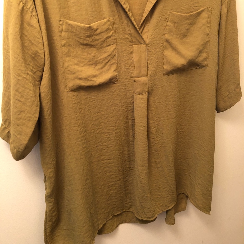 Airy button down 🎀